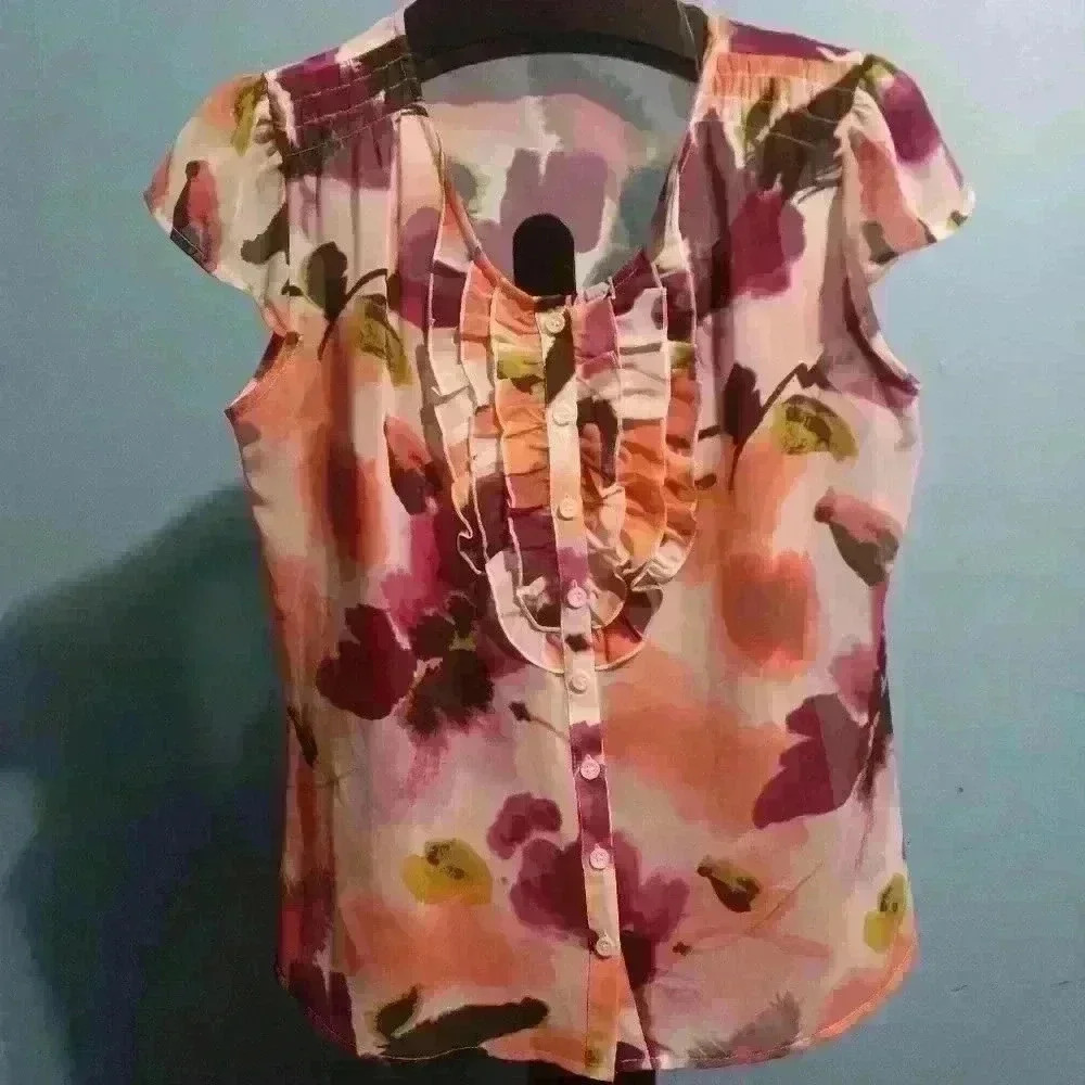 Worthington petite floral print short sleeve blouse M